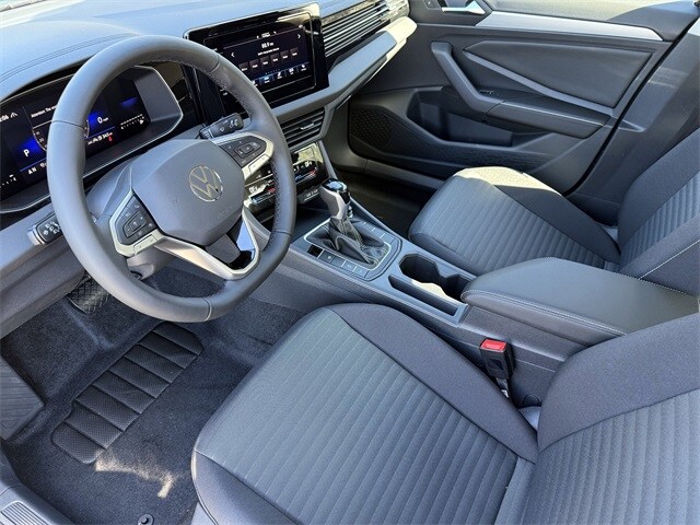 2026 Volkswagen Jetta 1.5T S photo 4