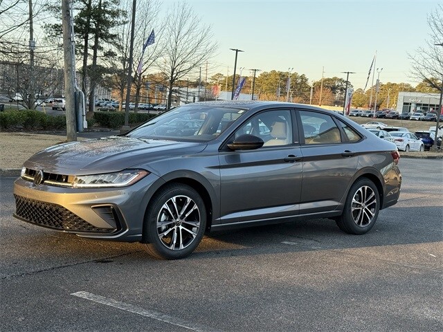 2026 Volkswagen Jetta 1.5T Sport photo 2