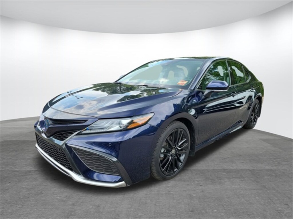 Used 2022 Toyota Camry Hybrid XSE Sedan