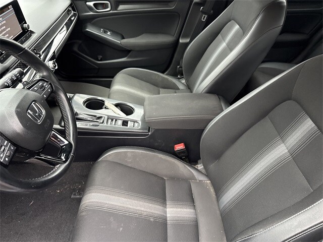 2023 Honda Civic Sport Hatchback photo 4