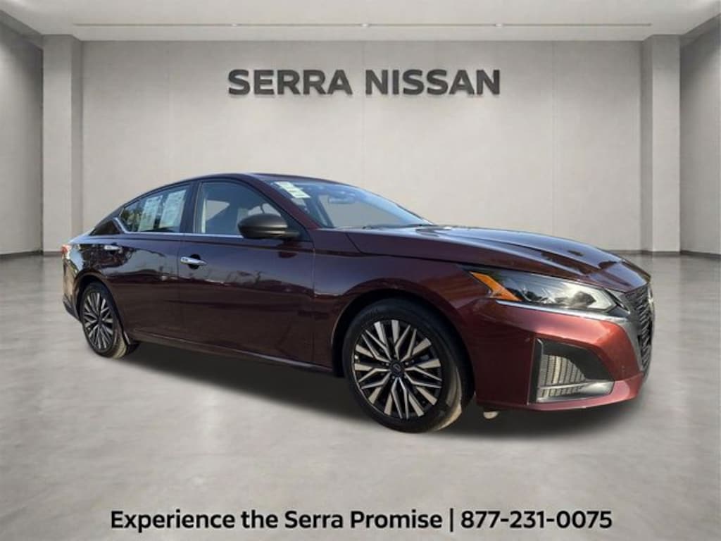 Used 2025 Nissan Altima SV Sedan