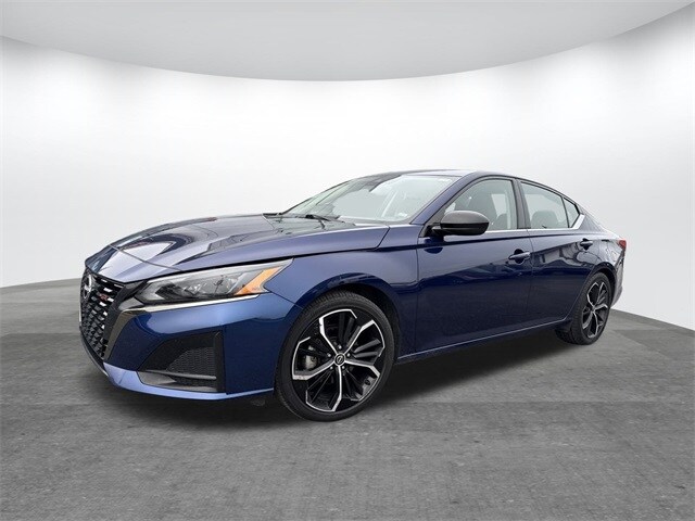 2024 Nissan Altima 2.5 SR photo 2