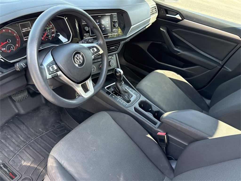 Used 2021 Volkswagen Jetta 1.4T SE Sedan