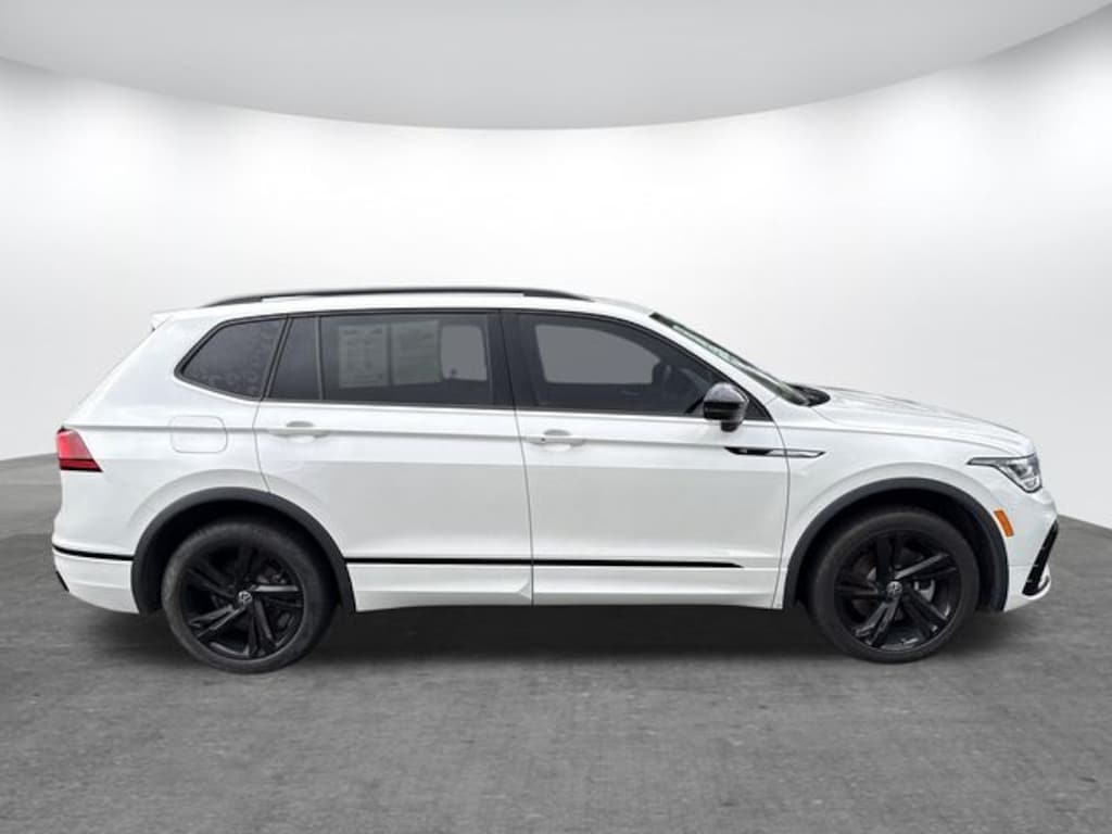 Used 2023 Volkswagen Tiguan 2.0T SE R-Line Black SUV