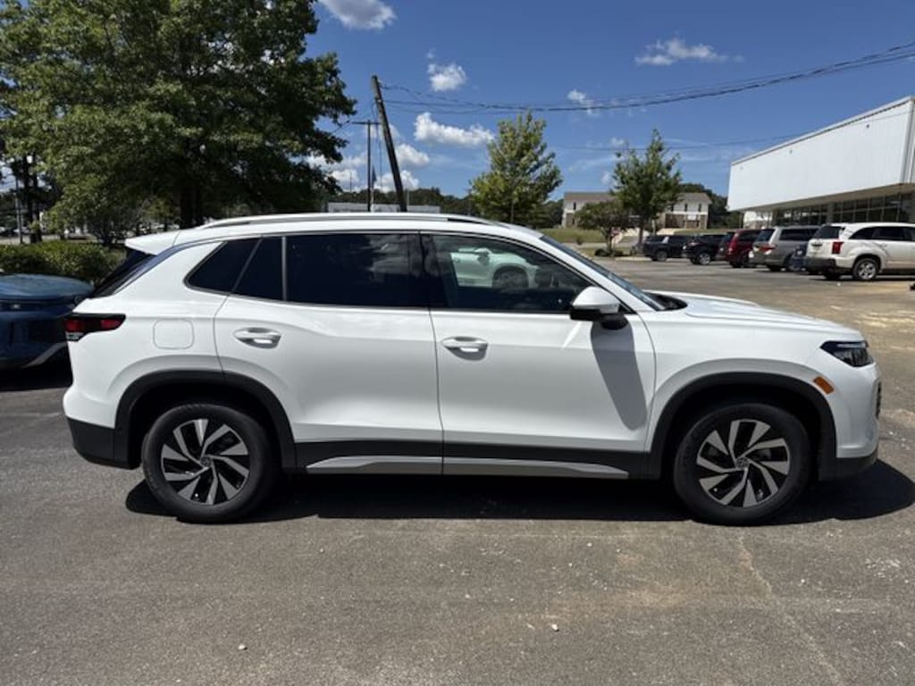 New 2026 Volkswagen Tiguan S SUV