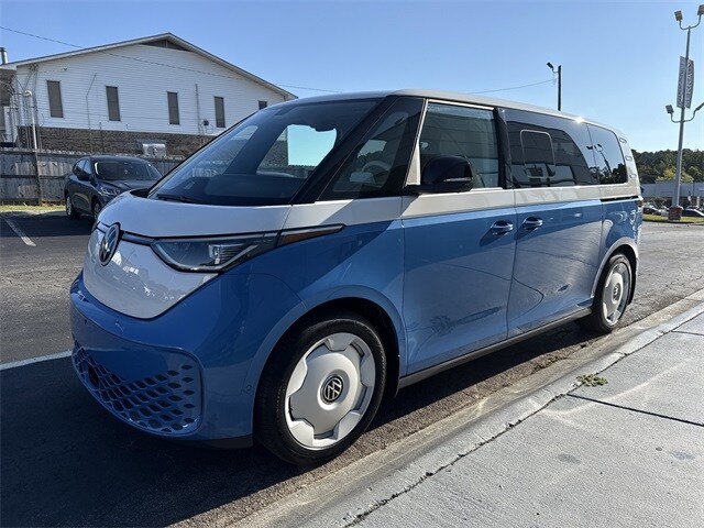 2025 Volkswagen ID. Buzz photo 3