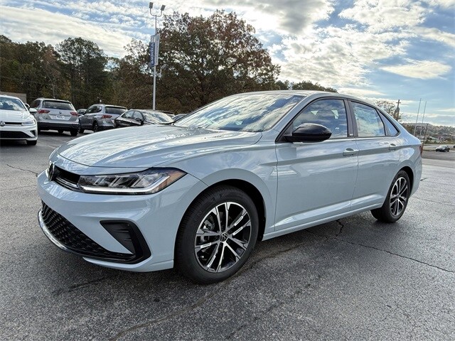 2026 Volkswagen Jetta 1.5T Sport photo 3