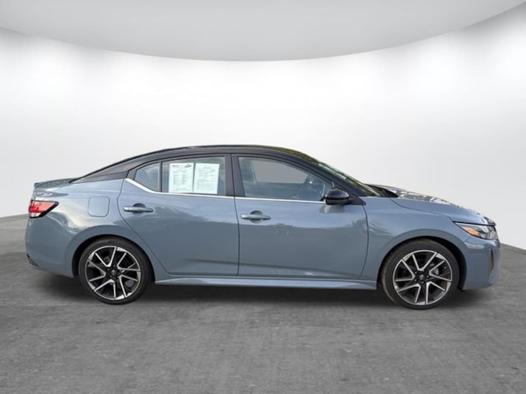 Used 2025 Nissan Sentra SR Sedan