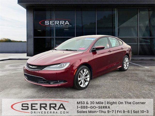 2015 Chrysler 200 S's photo