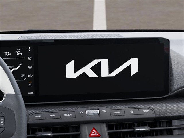 2025 Kia K4 GT-Line photo 4