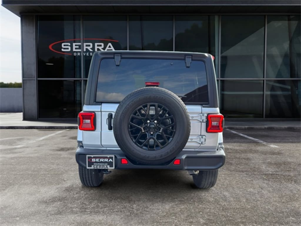 Used 2024 Jeep Wrangler Sahara SUV