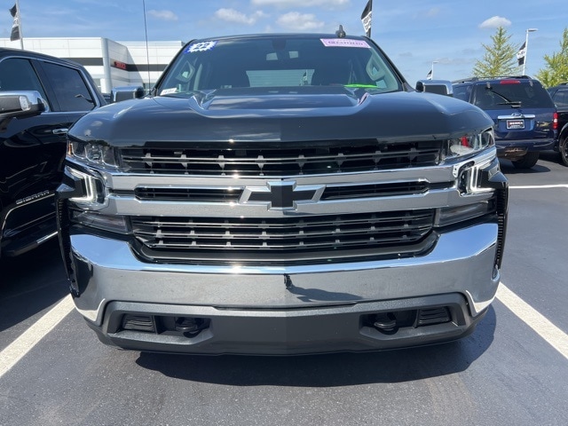 Used 2022 Chevrolet Silverado 1500 Limited LT with VIN 3GCUYDED7NG211177 for sale in Washington, MI