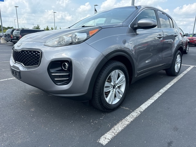 Used 2017 Kia Sportage LX with VIN KNDPMCAC3H7115384 for sale in Washington, MI