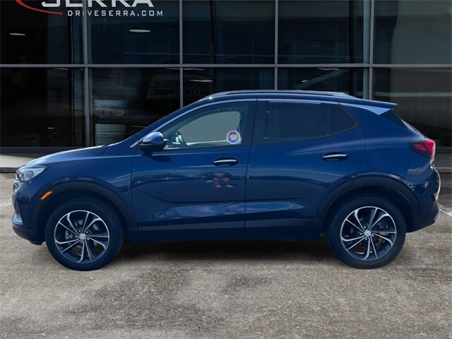 2022 Buick Encore GX Select photo 2