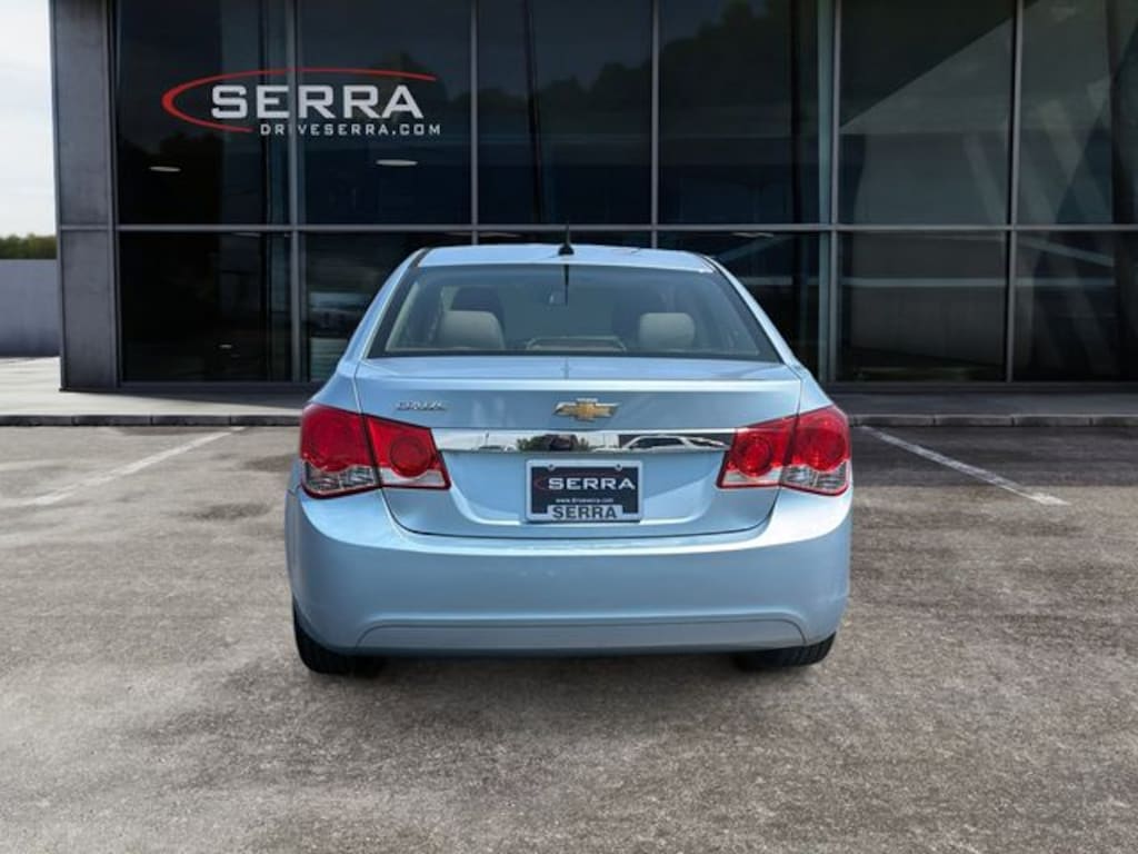 Used 2011 Chevrolet Cruze LS Sedan