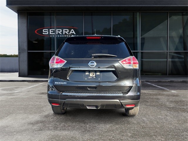 2016 Nissan Rogue SV photo 4