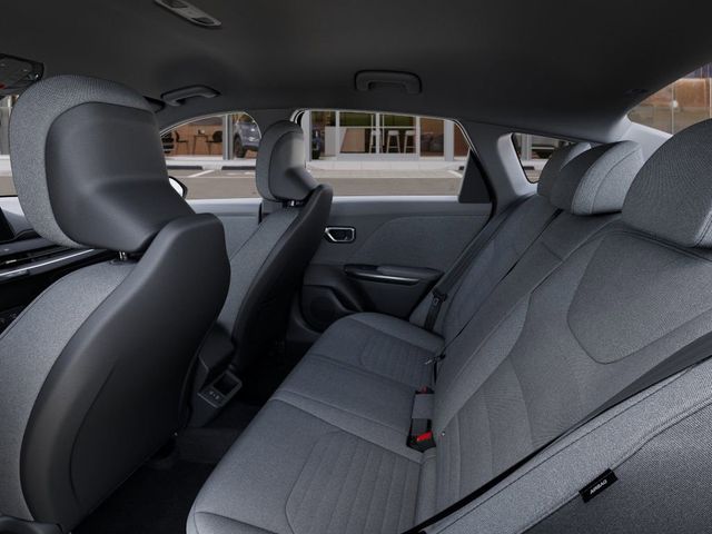 2025 Kia K4 EX - Photo 18