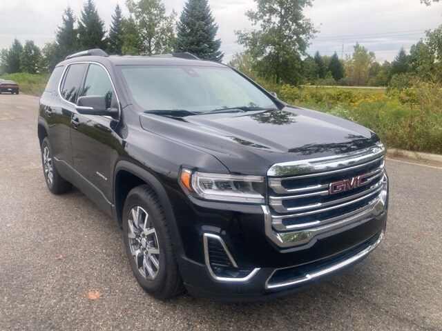 2023 Gmc Acadia SLT photo 2