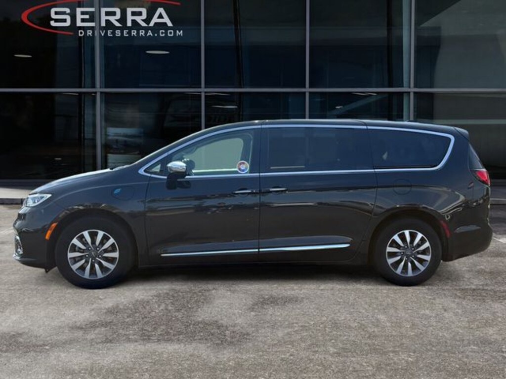 Certified 2023 Chrysler Pacifica Plug-In Hybrid Limited Van Passenger Van