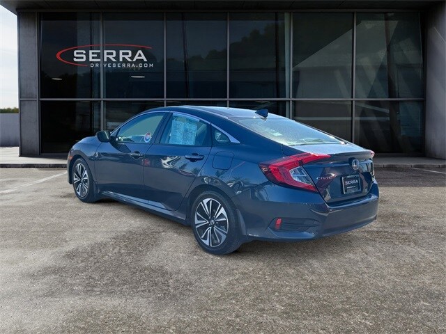 2017 Honda Civic EX-T photo 3