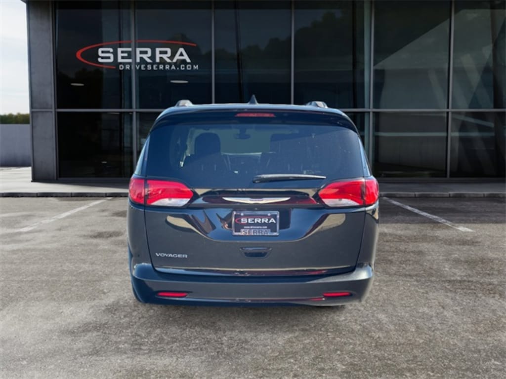 Used 2020 Chrysler Voyager LXI Van Passenger Van