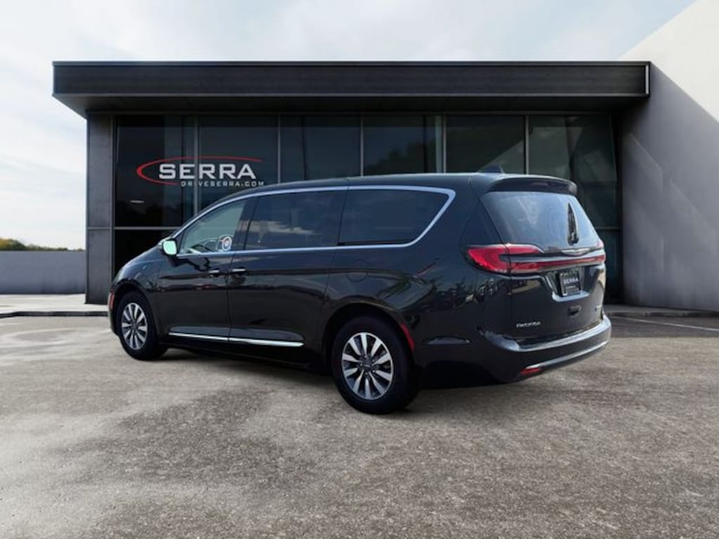 Certified 2023 Chrysler Pacifica Plug-In Hybrid Limited Van Passenger Van