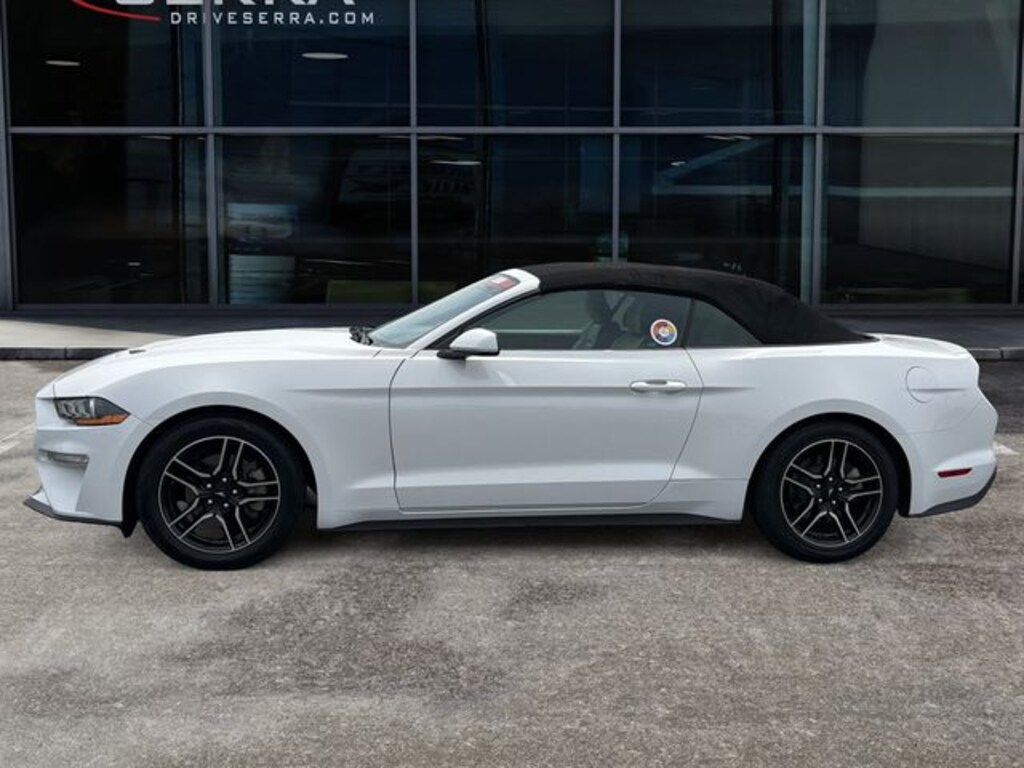 Used 2021 Ford Mustang Convertible