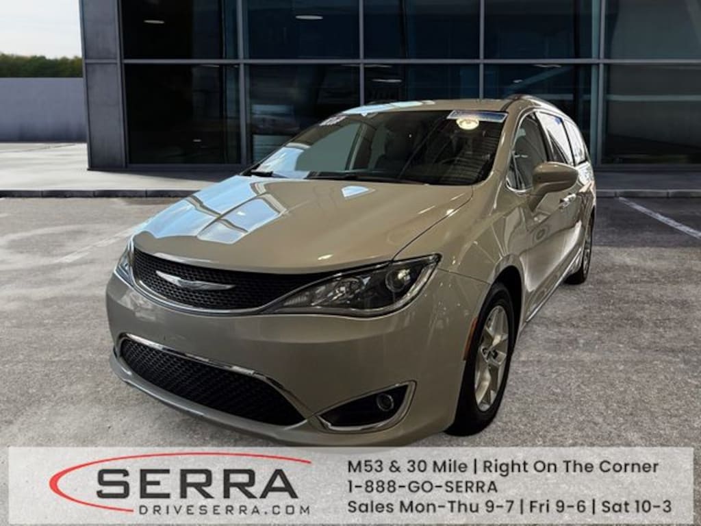 Used 2017 Chrysler Pacifica Touring-L Van