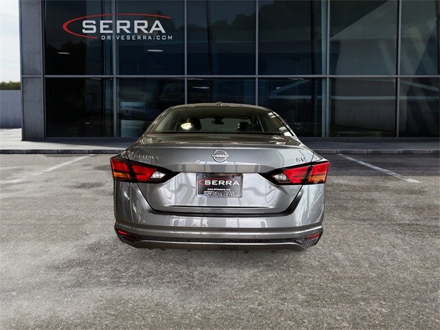 2023 Nissan Altima 2.5 SV photo 3