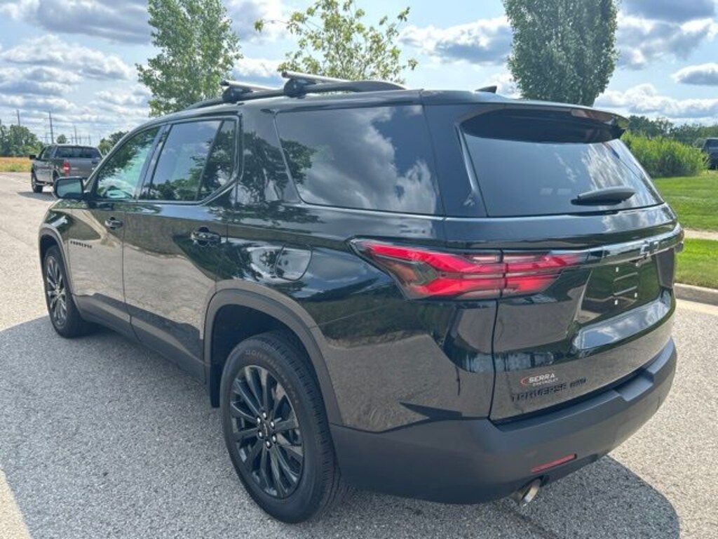 Used 2023 Chevrolet Traverse RS SUV
