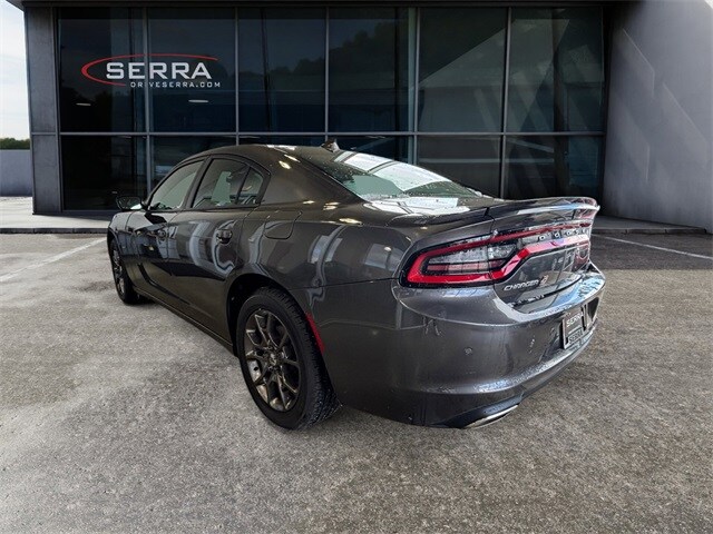 2018 Dodge Charger GT photo 2