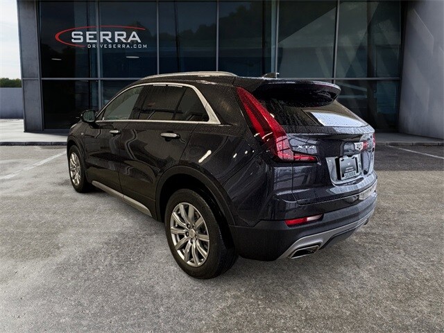 2023 Cadillac XT4 Premium Luxury photo 2