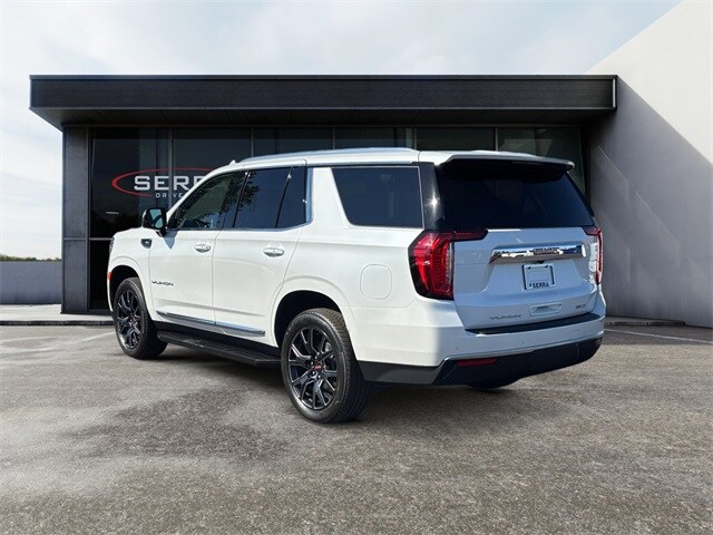 2024 Gmc Yukon SLT photo 2