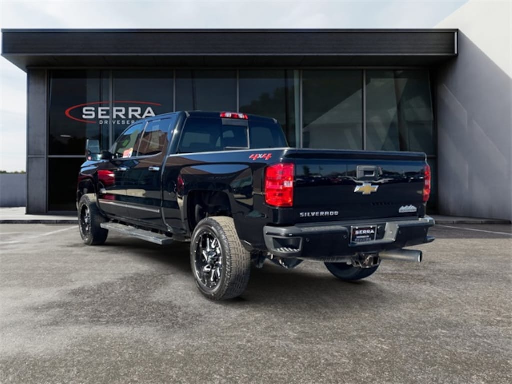 Used 2019 Chevrolet Silverado 2500HD High Country Truck Crew Cab