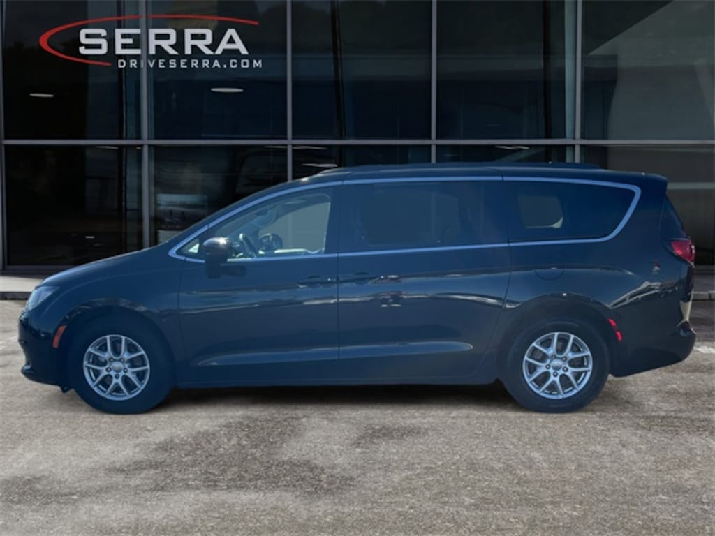 Used 2020 Chrysler Voyager LXI Van Passenger Van