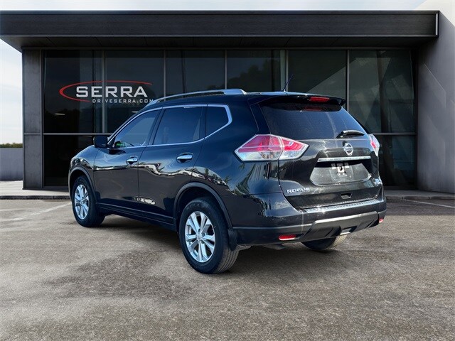 2016 Nissan Rogue SV photo 3