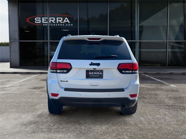 2018 Jeep Grand Cherokee Laredo Upland photo 3
