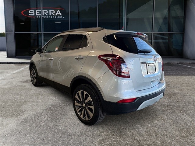 2022 Buick Encore Preferred photo 2