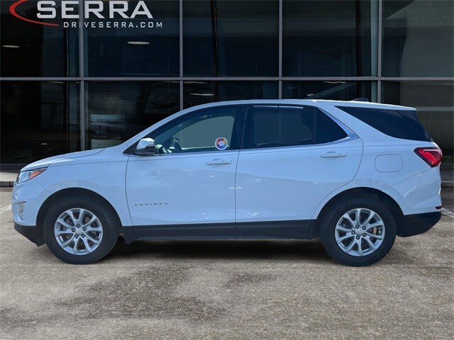 2018 Chevrolet Equinox LT photo 2