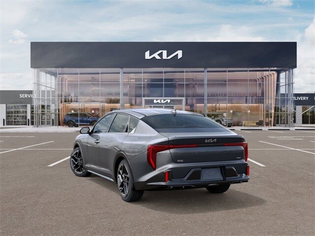 2025 Kia K4 GT-Line photo 2