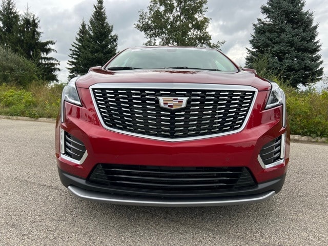 Certified 2021 Cadillac XT5 Premium Luxury with VIN 1GYKNCRS1MZ196140 for sale in Washington, MI