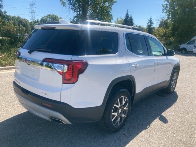2023 Gmc Acadia SLE photo 2