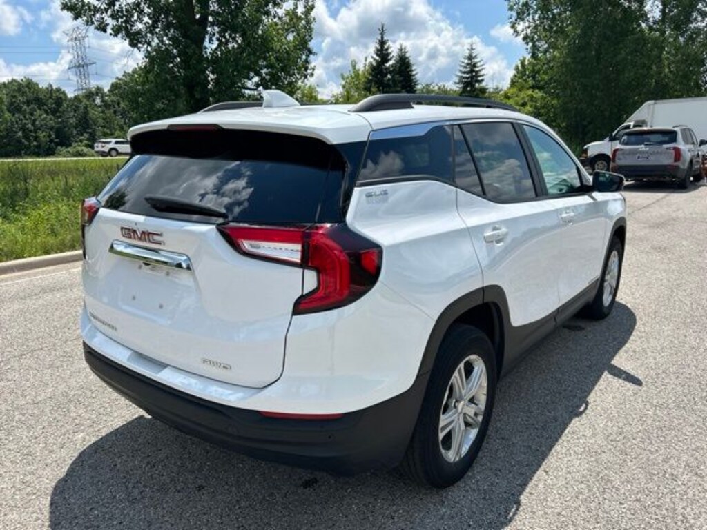 Certified 2024 GMC Terrain SLE SUV