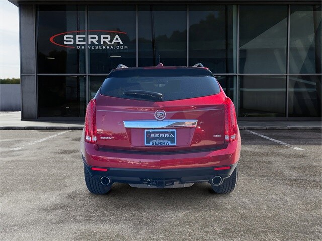 2016 Cadillac SRX Luxury photo 3
