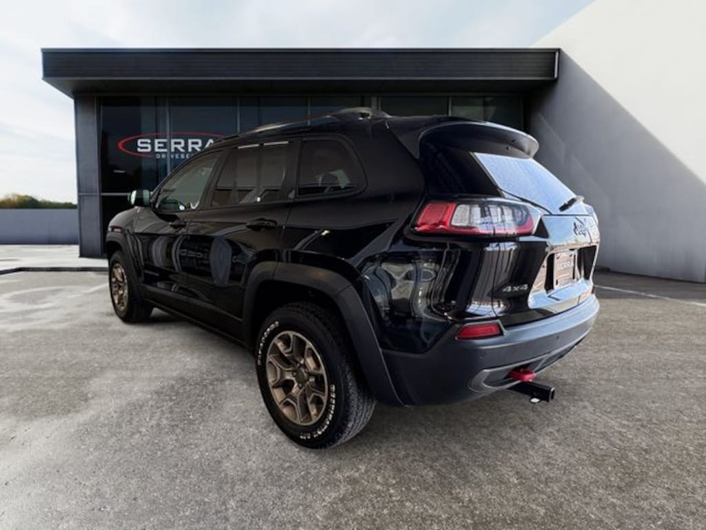 Used 2020 Jeep Cherokee Trailhawk SUV