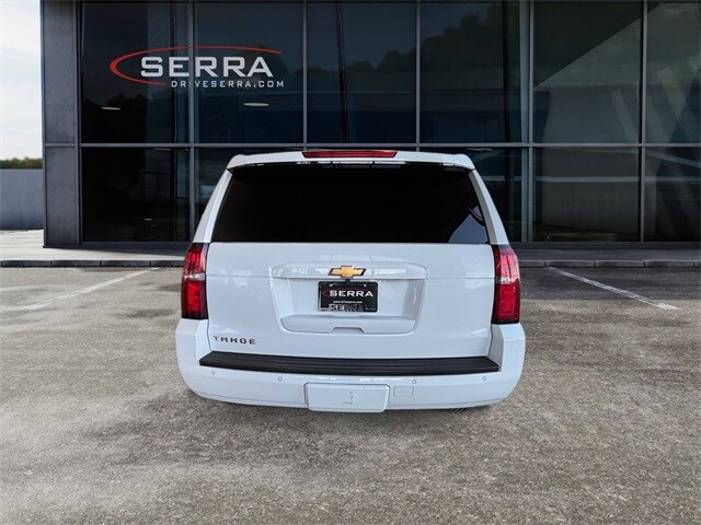 2018 Chevrolet Tahoe LT photo 2