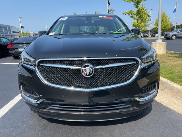 Used 2019 Buick Enclave Premium with VIN 5GAEVBKW8KJ214429 for sale in Washington, MI