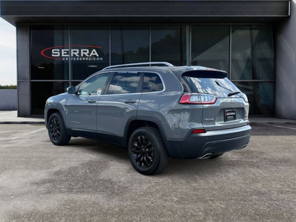Used 2021 Jeep Cherokee Latitude Lux SUV