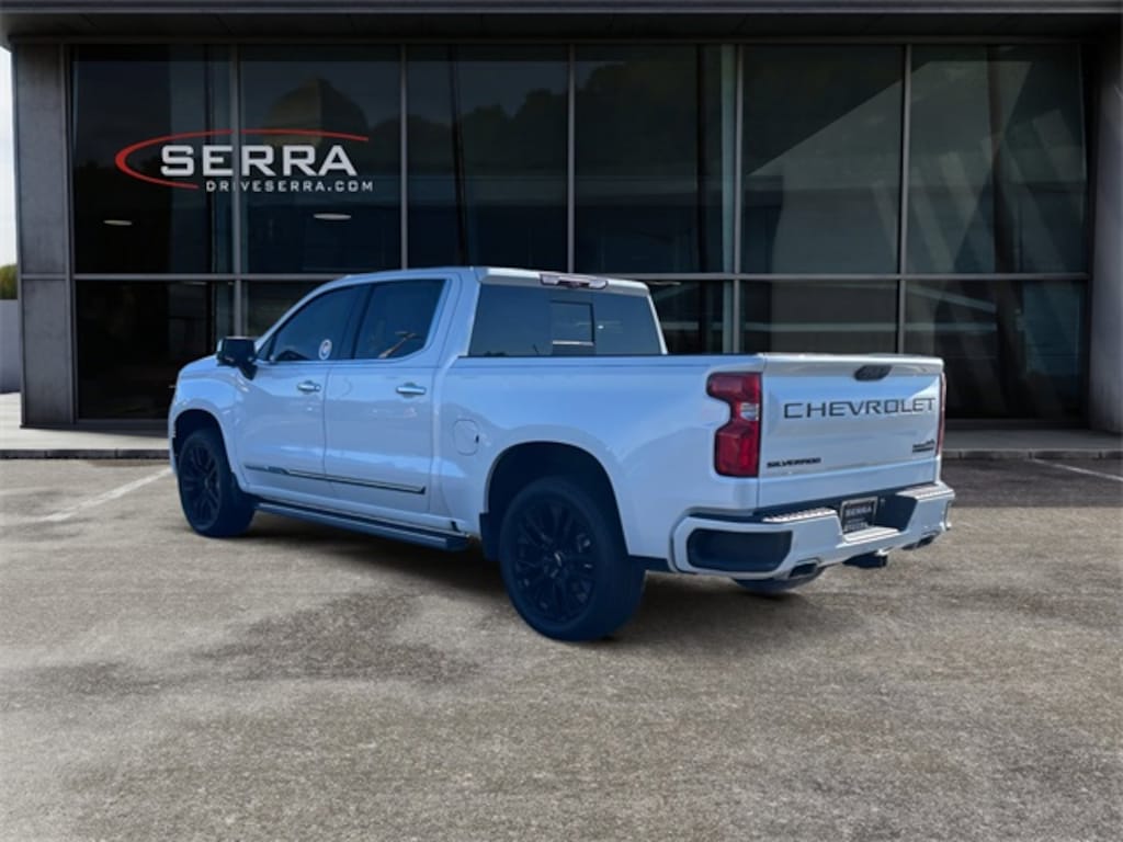 Certified 2023 Chevrolet Silverado 1500 High Country Truck Crew Cab