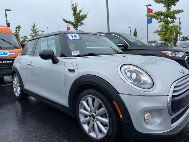 Used 2014 MINI Cooper Base with VIN WMWXM5C50ET730999 for sale in Washington, MI